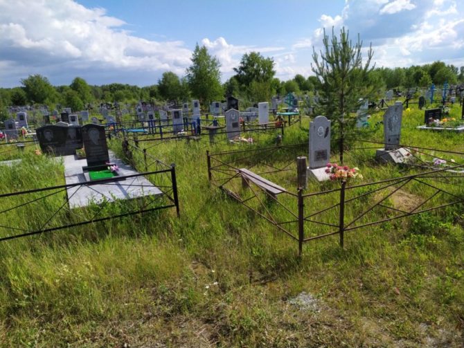 Жителям Соликамского округа рекомендуют воздержаться от посещения кладбищ
